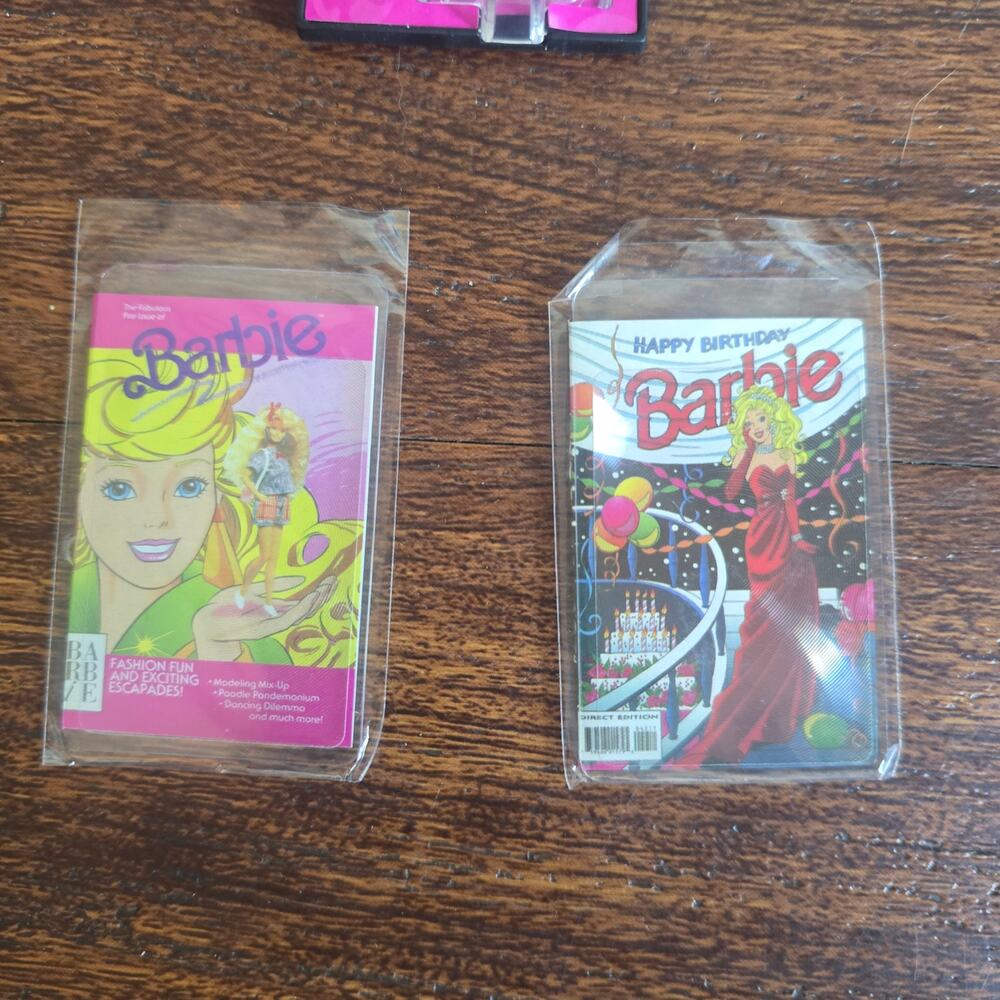 World's Smallest Toys Barbie Bundle Dream House Malibu & Cowgirl Barbie Case - Picture 8 of 9